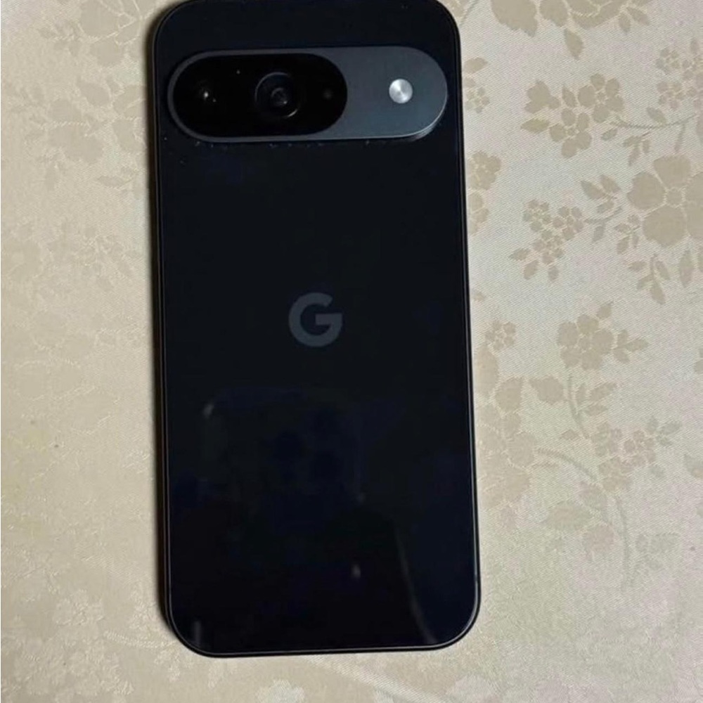 Google Pixel Smartphone - Sleek Black Finish